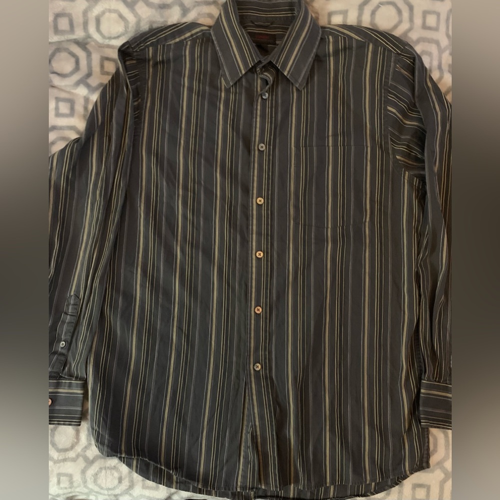 Men’s Express Button Down Top